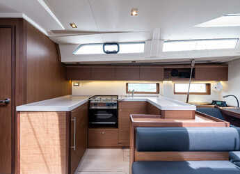 Rent a sailboat in Nidri Marine - Oceanis 51.1