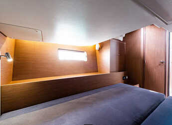 Rent a sailboat in Nidri Marine - Oceanis 51.1