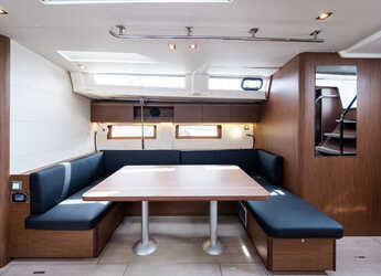 Rent a sailboat in Nidri Marine - Oceanis 51.1