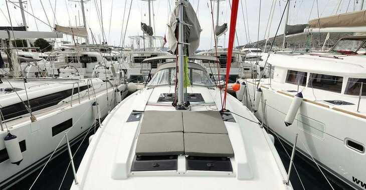 Rent a sailboat in SCT Marina - Hanse 455