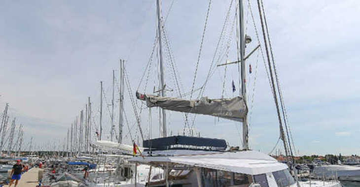 Rent a catamaran in Marina Frapa - Nautitech 46 Fly