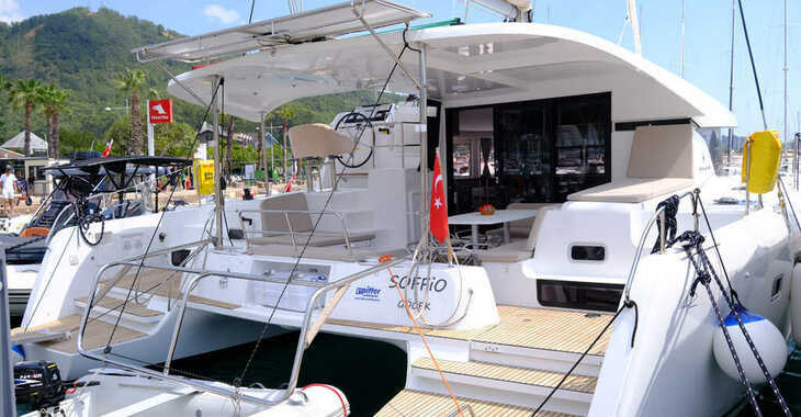 Louer catamaran à D-Marin Gocek - Lagoon 42 - 4 cab.