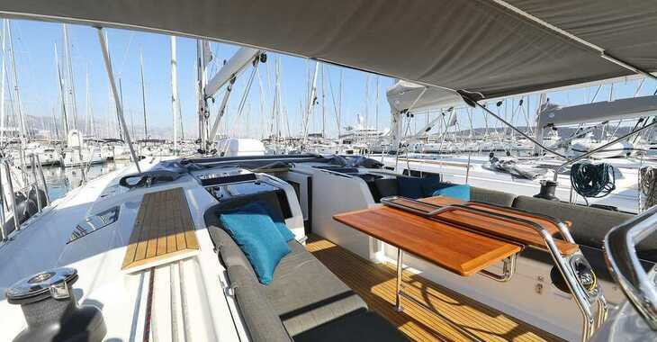 Rent a sailboat in Marina Kornati - Hanse 505 - 4 + 1 cab.