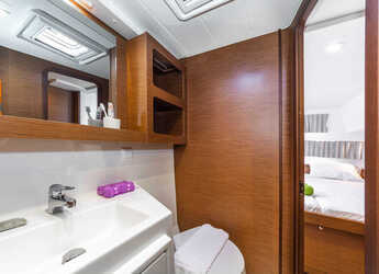 Rent a catamaran in Alimos Marina - Lagoon 42 A/C & GEN