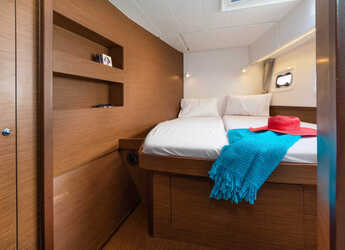 Rent a catamaran in Alimos Marina - Lagoon 42 A/C & GEN