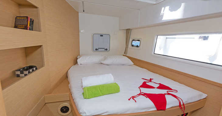 Rent a catamaran in Preveza Marina - Lagoon 42 A/C & GEN.