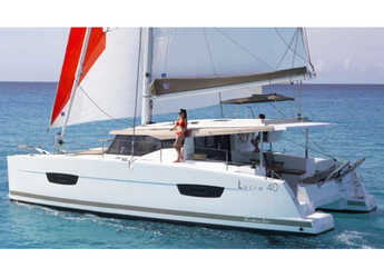 Rent a catamaran in Mykonos Marina - Lucia 40