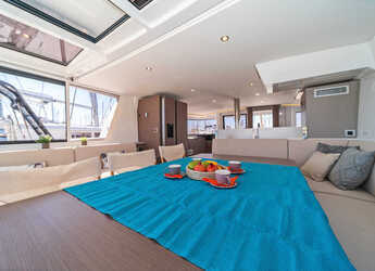 Rent a catamaran in Alimos Marina - Bali 4.8 A/C & GEN & WM