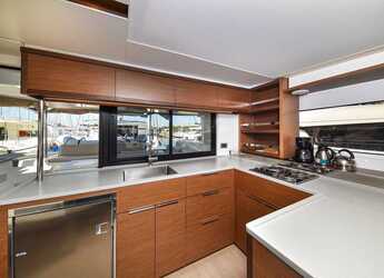 Rent a catamaran in Marina Sukosan (D-Marin Dalmacija) - Lagoon 46