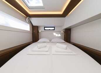 Rent a catamaran in Marina Sukosan (D-Marin Dalmacija) - Lagoon 46