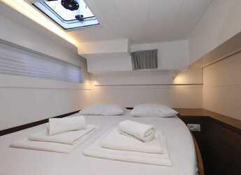 Rent a catamaran in Marina Sukosan (D-Marin Dalmacija) - Lagoon 40