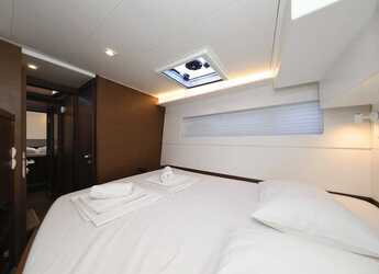 Rent a catamaran in Marina Sukosan (D-Marin Dalmacija) - Lagoon 40