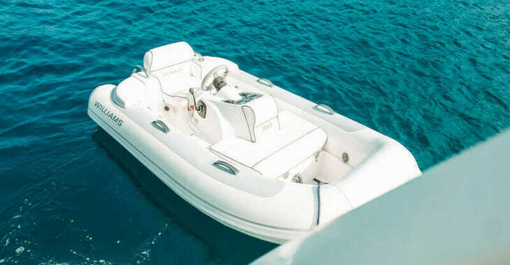 Rent a motorboat in Punat Marina - Monte Carlo 5