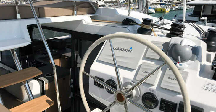 Rent a catamaran in Punat Marina - Astréa 42