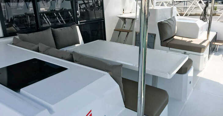 Rent a catamaran in Punat Marina - Astréa 42