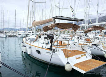 Alquilar velero en Marina Kastela - Elan Impression 40