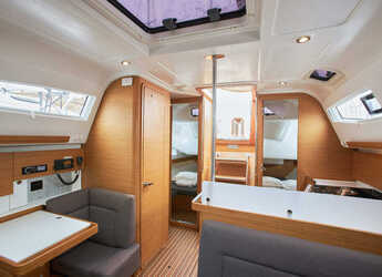 Alquilar velero en Marina Kastela - Elan Impression 40