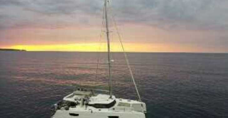 Rent a catamaran in Playa Talamanca - Saona 47