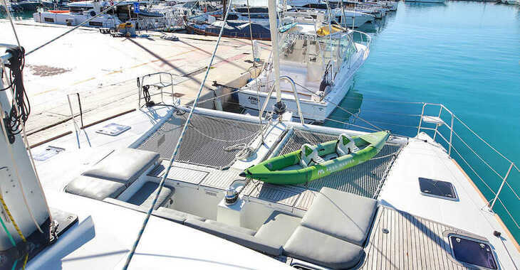 Chartern Sie katamaran in Agios Kosmas Marina - Lagoon 560 S2 - 5 + 1 cab.
