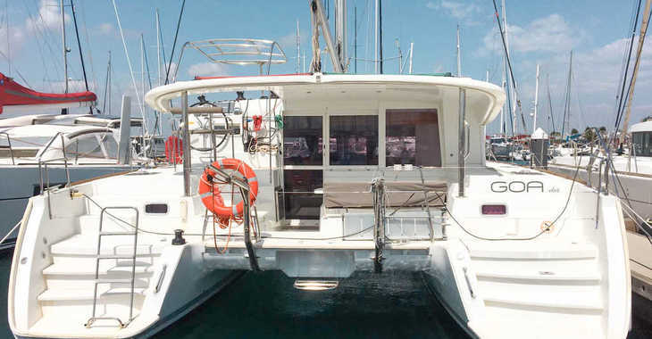 Chartern Sie katamaran in Marina el Portet de Denia - Lagoon 400 S2 (Sábado a Viernes)