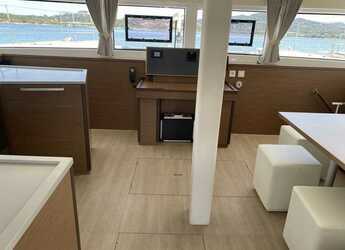 Louer catamaran à Marina d'Arechi - Lagoon 52F (5 cab)