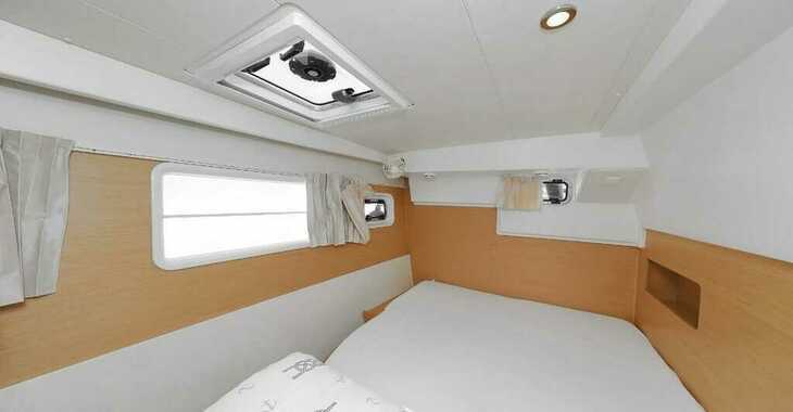 Rent a catamaran in Veruda Marina - Lagoon 400 - 4 + 2 cab.