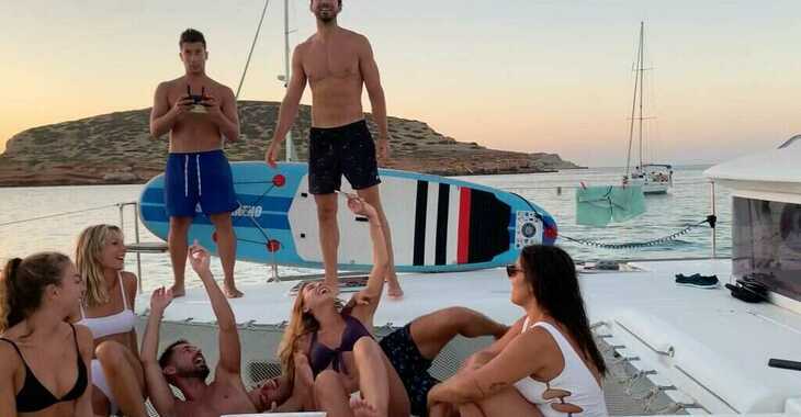 Chartern Sie katamaran in Club Náutico Ibiza - Lagoon 400