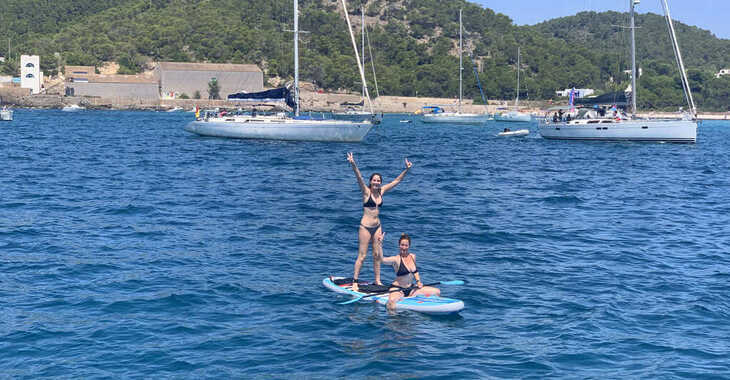 Chartern Sie katamaran in Club Náutico Ibiza - Lagoon 380