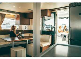 Louer catamaran à Marina Kastela - Lagoon 52F