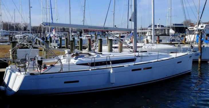Rent a sailboat in Marina de Dénia - Jeanneau Sun Odyssey 44.9