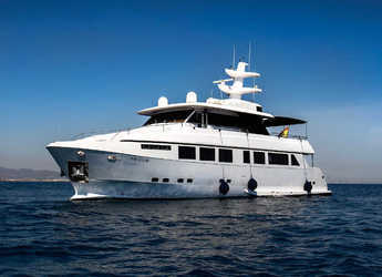Chartern Sie yacht in Marina el Portet de Denia - Explorer 92