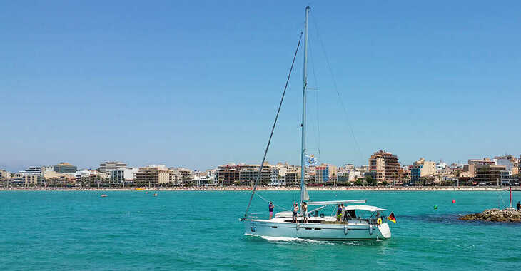Rent a sailboat in El Arenal - Bavaria Cruiser 46 - 4 cab.