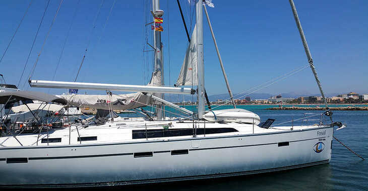 Rent a sailboat in El Arenal - Bavaria Cruiser 51
