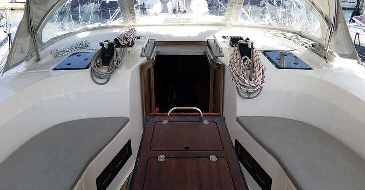 Rent a sailboat in El Arenal - Bavaria Cruiser 50
