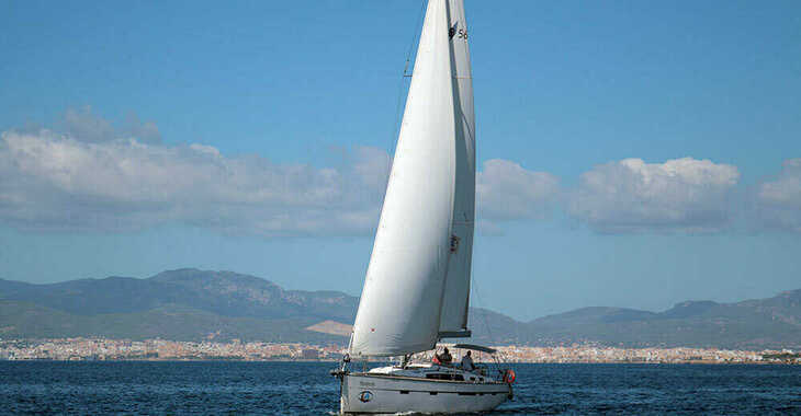Rent a sailboat in El Arenal - Bavaria Cruiser 56 - 5 + 1 cab.