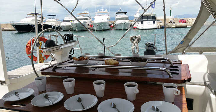 Chartern Sie segelboot in El Arenal - Bavaria Cruiser 56 - 5 + 1 cab.