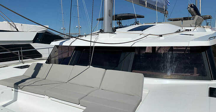 Rent a catamaran in Agios Kosmas Marina - Fountaine Pajot Elba 45 - 4 + 2 cab.