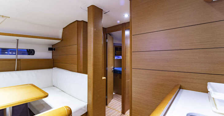 Chartern Sie segelboot in Naviera Balear - Sun Odyssey 469