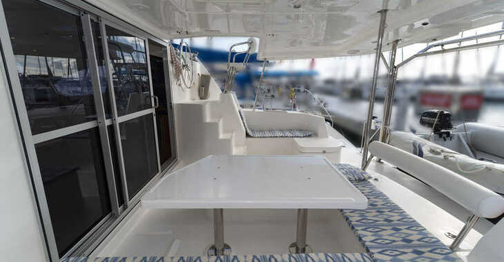 Rent a catamaran in Naviera Balear - Leopard 444
