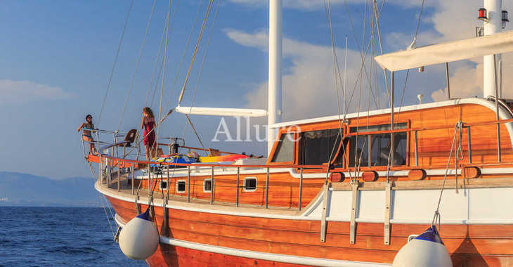 Rent a schooner in Split (ACI Marina) - Gulet Allure (Standard)