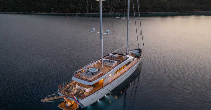 Rent a schooner in Split (ACI Marina) - Gulet Love Story (Deluxe)