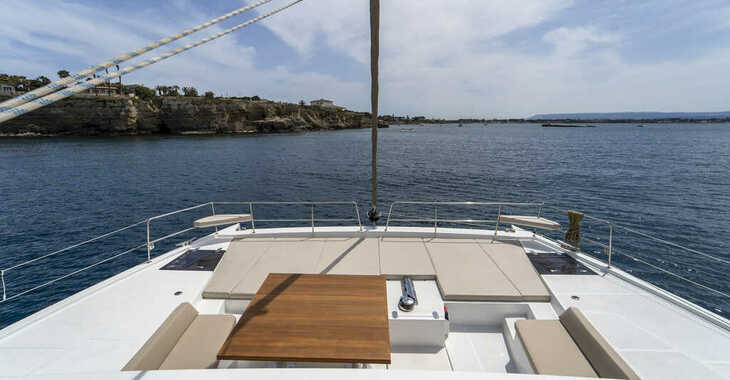 Rent a catamaran in Marina d'Arechi - Bali 5.4.
