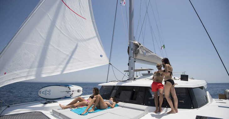 Rent a catamaran in Marsala Marina - Fountaine Pajot Saona 47
