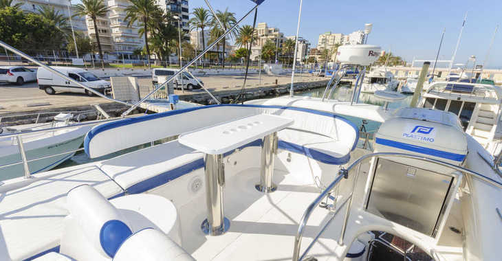 Rent a yacht in Marina de Dénia - Astinor 41
