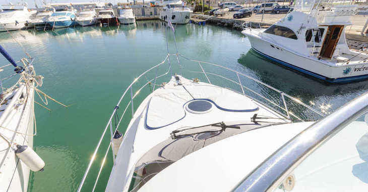 Rent a yacht in Marina de Dénia - Astinor 41