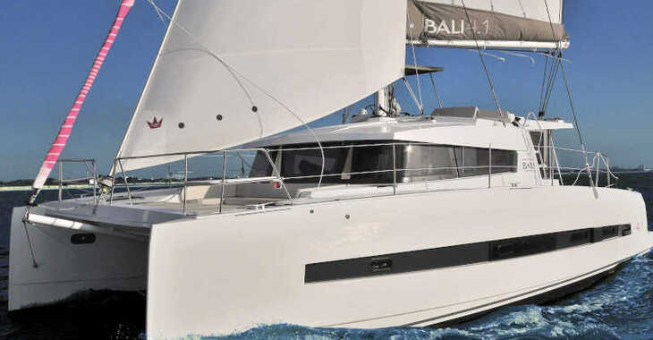 Rent a catamaran in Marina di Palermo La Cala - Bali 4.1