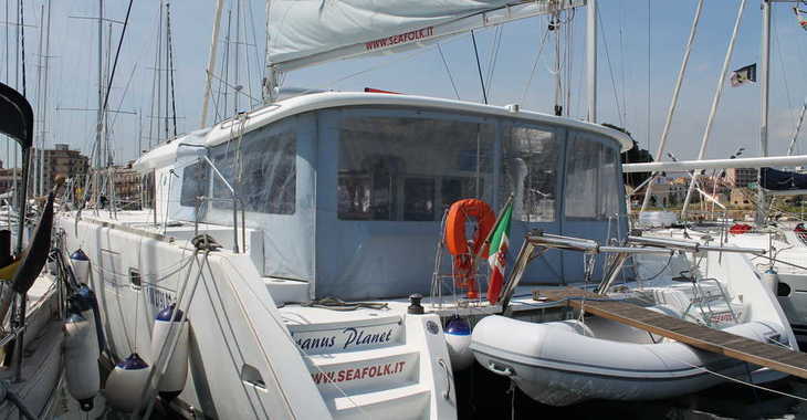 Alquilar catamarán en Marsala Marina - Lagoon 450