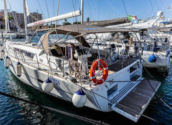 Rent a sailboat in Marina di Portorosa - Dufour 520 Grand Large