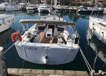 Rent a sailboat in Marina di Portorosa - Dufour 430 Grand Large