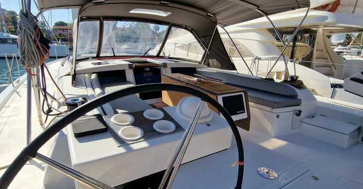 Chartern Sie segelboot in Marina di Portorosa - Dufour 530 Grand Large Albus